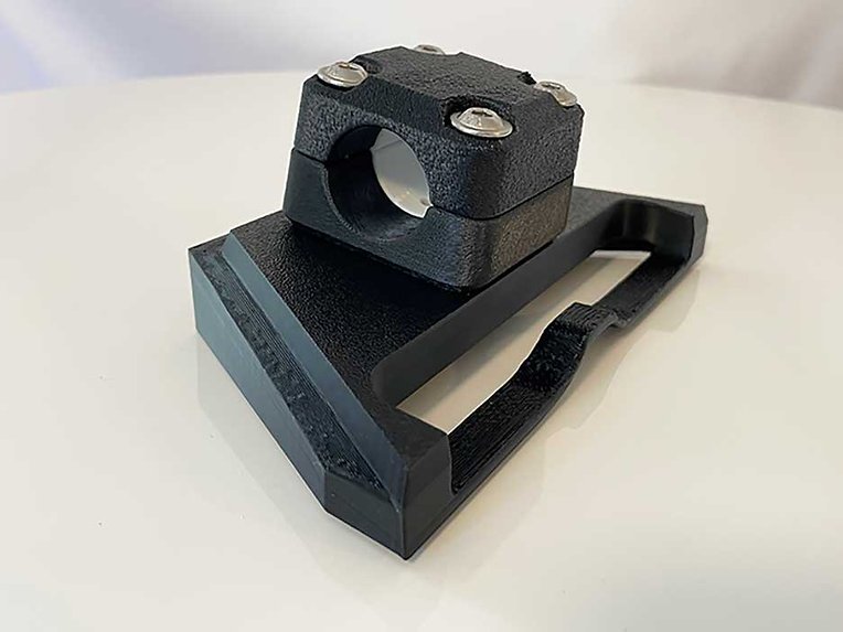 d86c62_c5dcd4ad52cf4f56ba563570bb275b1amv2